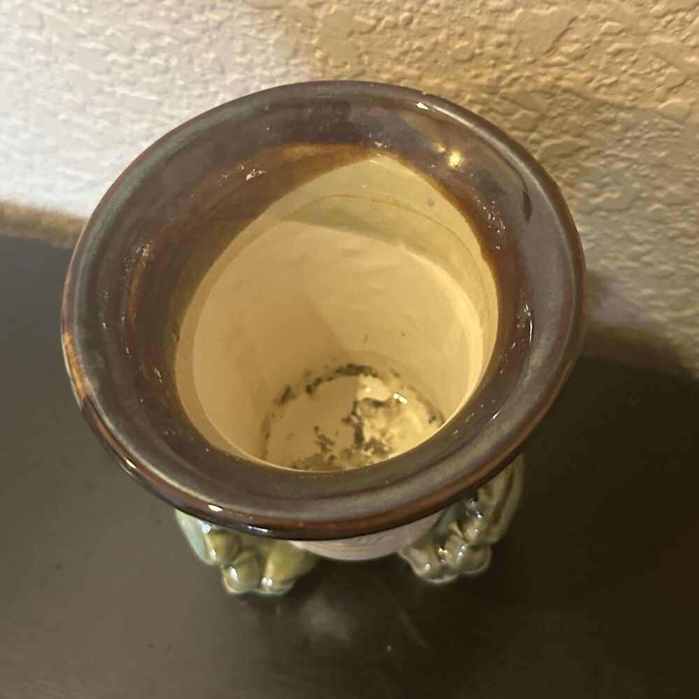 Green Tree Frogs Holding Ceramic Art Pottery Vase / Planter Brown Glaze Vintage - Picture 3 of 8